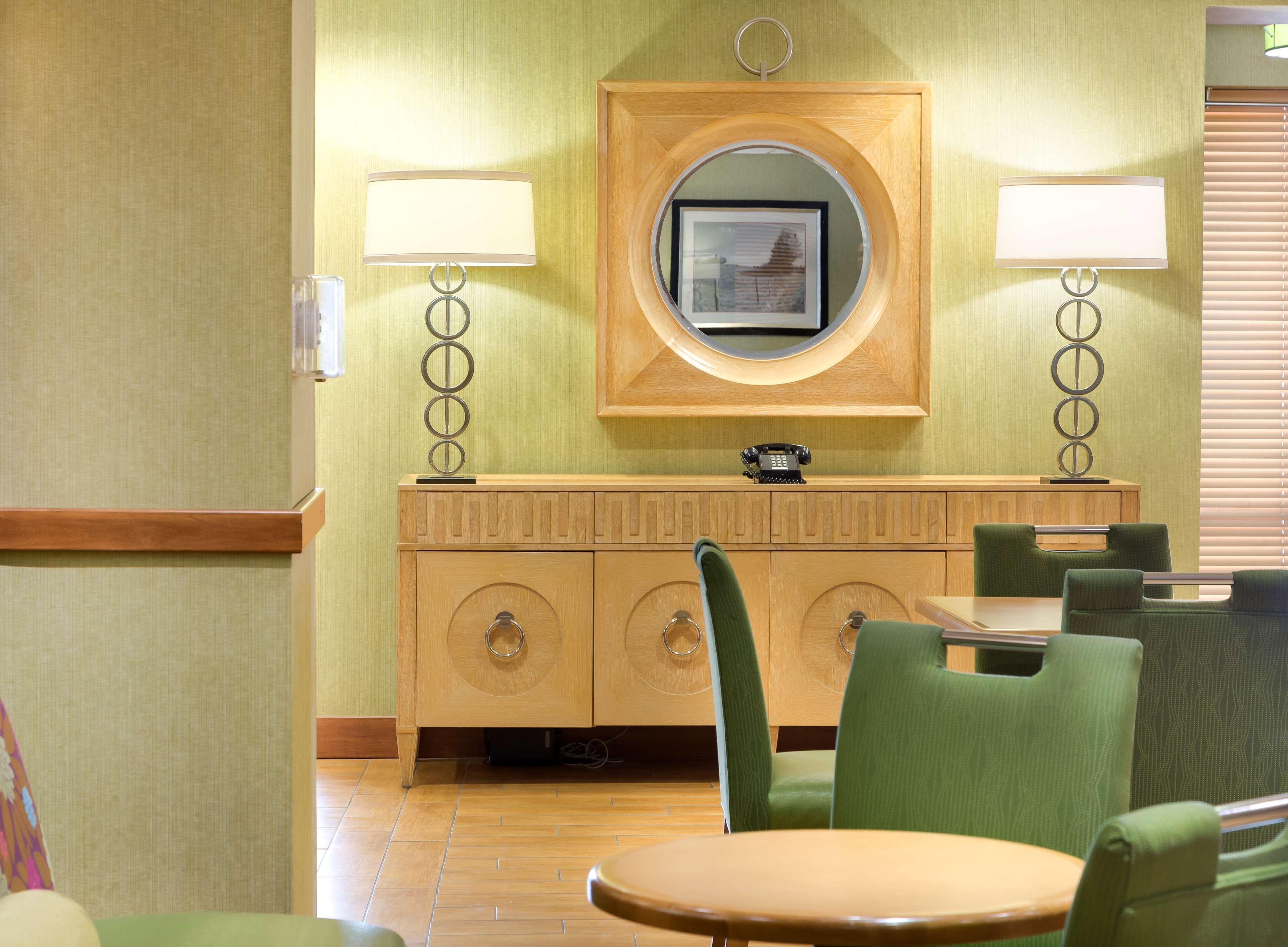 Hampton Inn Harrisonburg - University Buitenkant foto