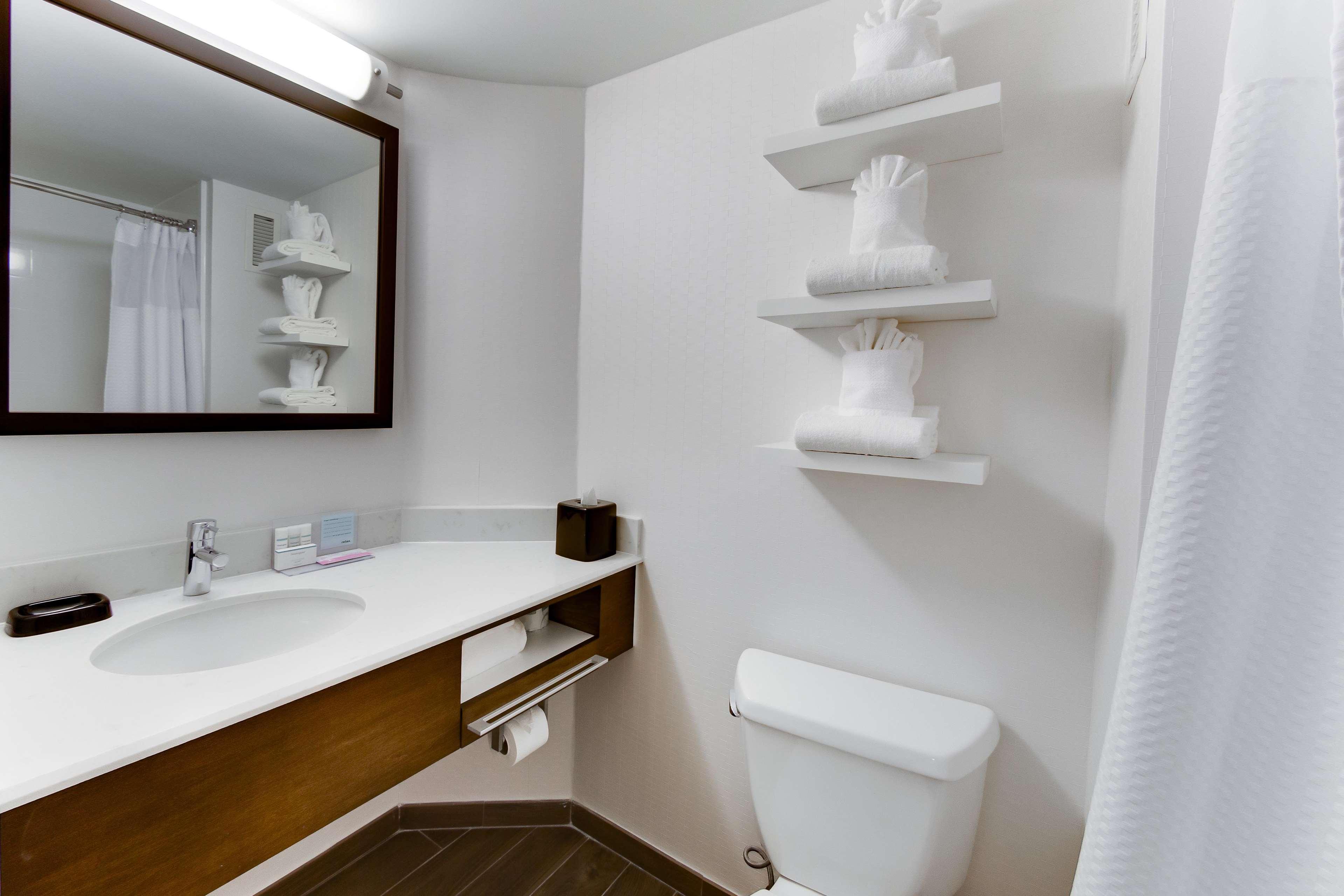 Hampton Inn Harrisonburg - University Buitenkant foto