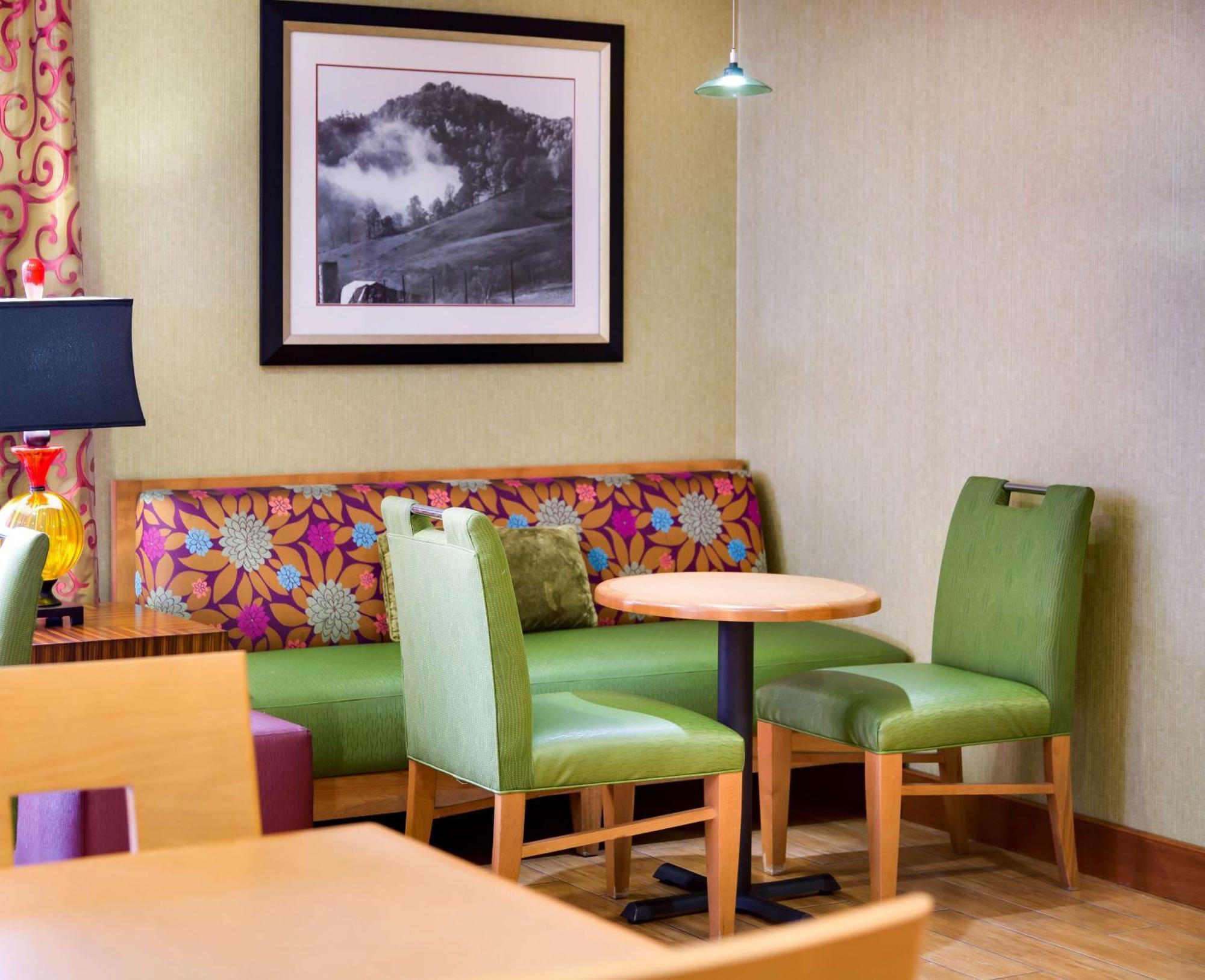 Hampton Inn Harrisonburg - University Buitenkant foto